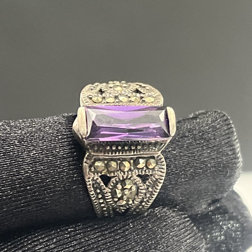 Vintage WS Sterling Silver 925 Marcasite Purple Amethyst Cocktail Ring Size 7,75